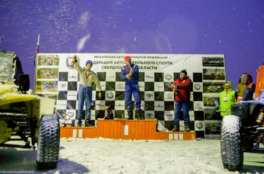 Летний сезон торжественно закрыт – в Березовском состоялся заключительный этап Чемпионата Свердловской области по автокроссу! 